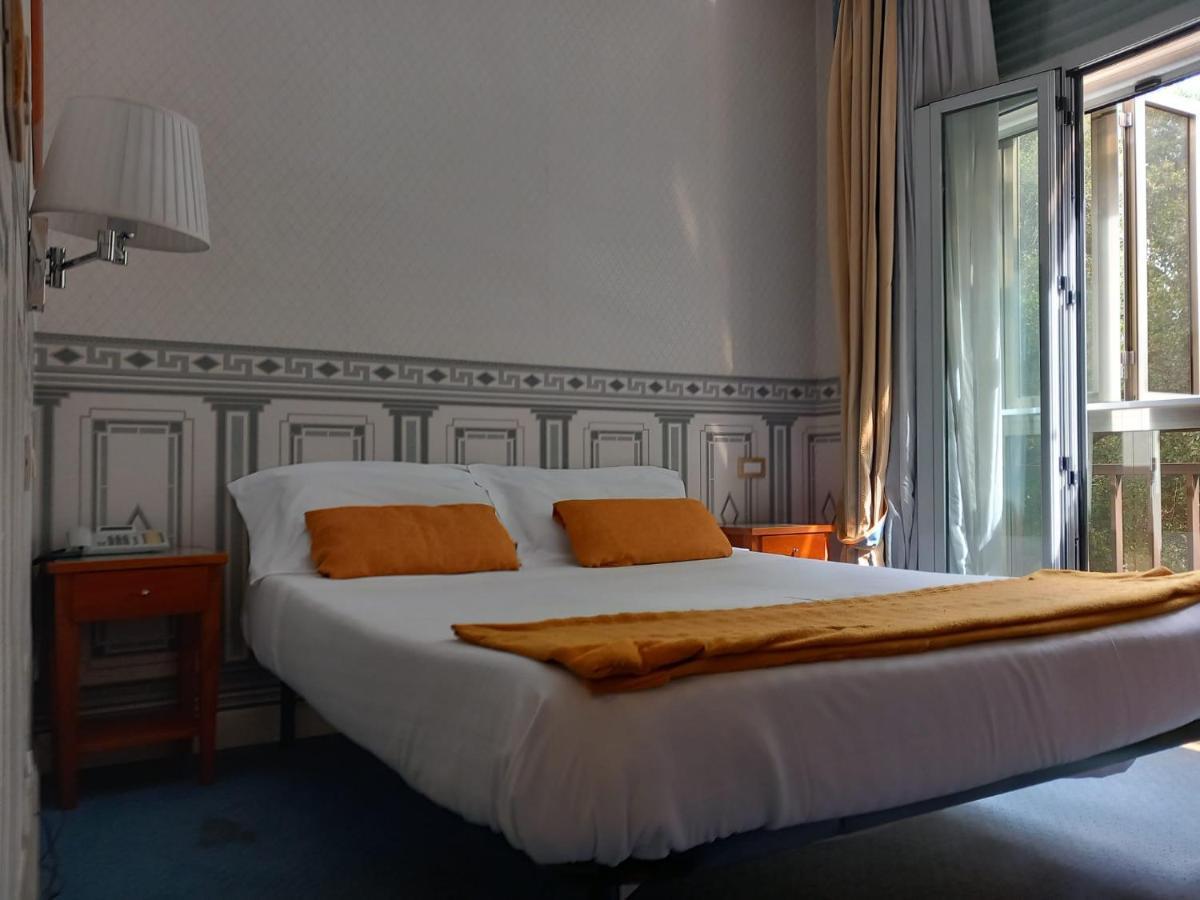 Casa de hóspedes Hall 3*